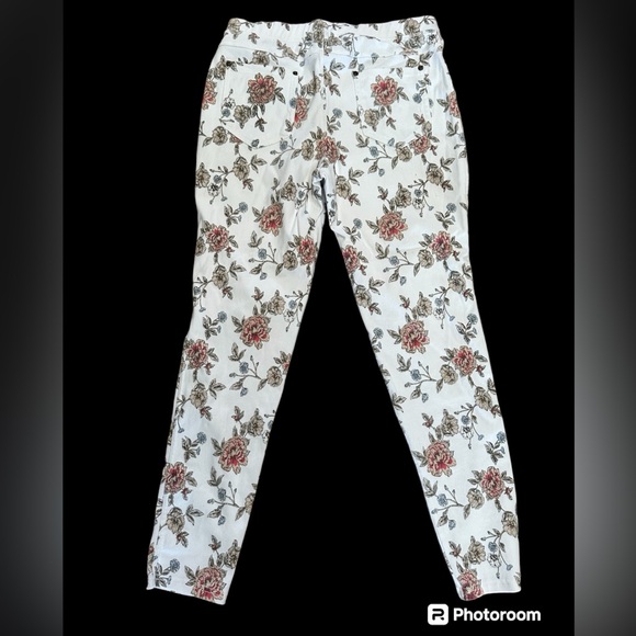 Lildy jeggings pants white w floral pattern sz LG/XL good condition pull on - Picture 2 of 5